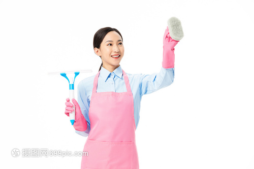家政服务 女性清洁玻璃的专业形象